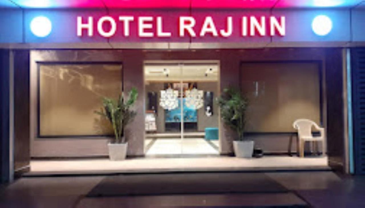 Hotel Raj Inn Bhubaneswar Eksteriør billede